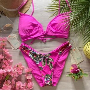Maaji πΊ Hot Pink Floral Reversible Bikini ππ₯πβοΈβ¨π